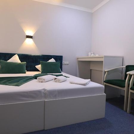 Sharq Hotel Urgench Ngoại thất bức ảnh