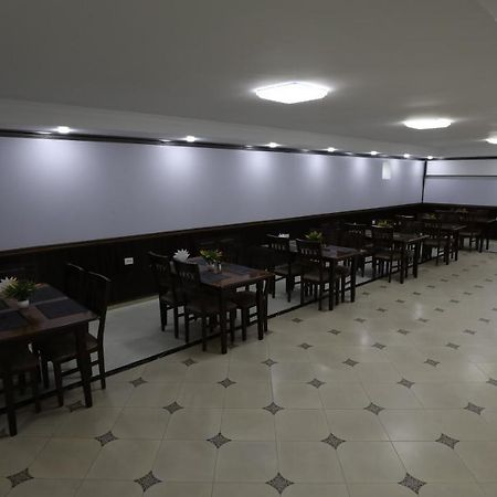Sharq Hotel Urgench Ngoại thất bức ảnh