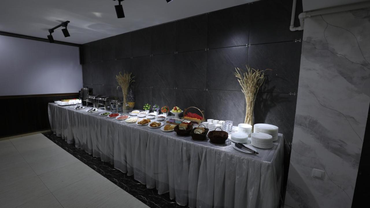 Sharq Hotel Urgench Ngoại thất bức ảnh