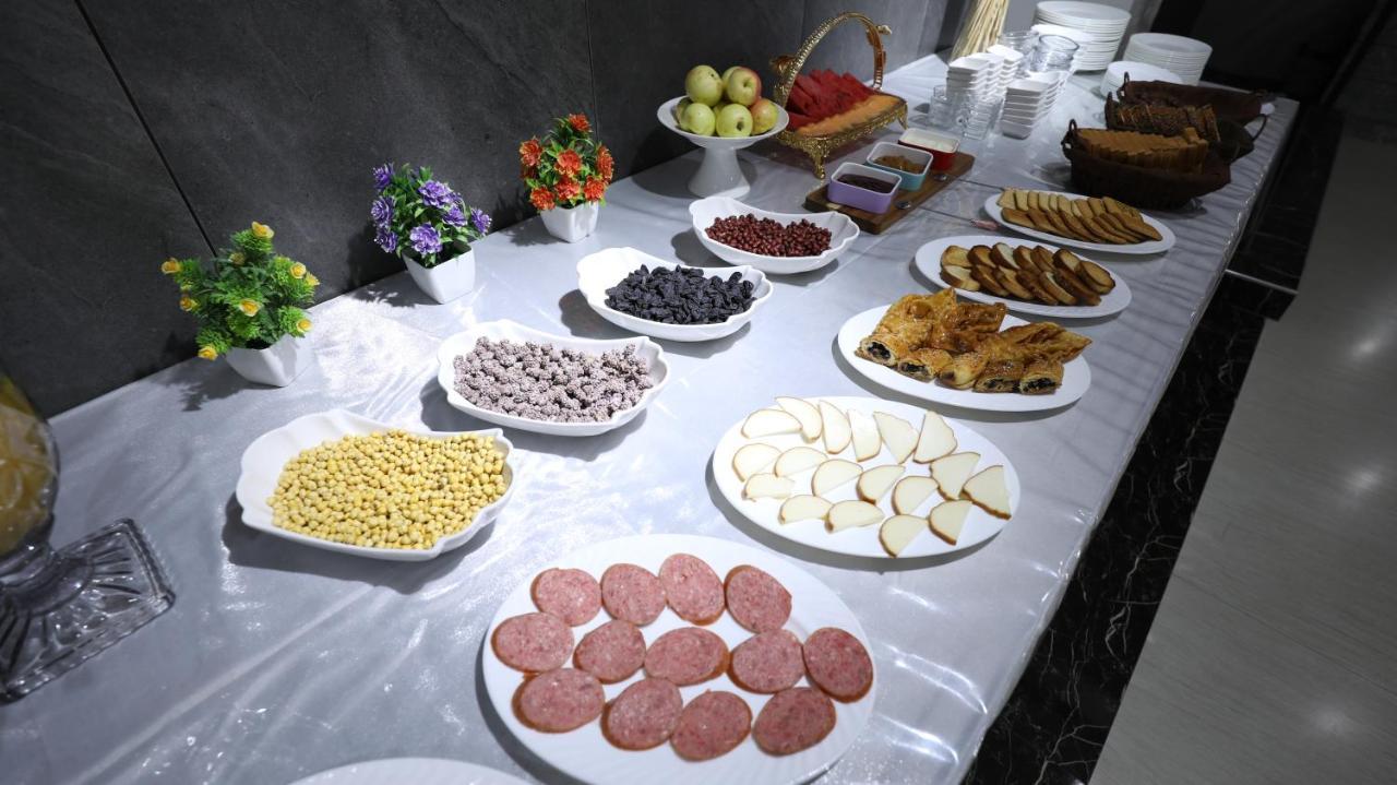 Sharq Hotel Urgench Ngoại thất bức ảnh